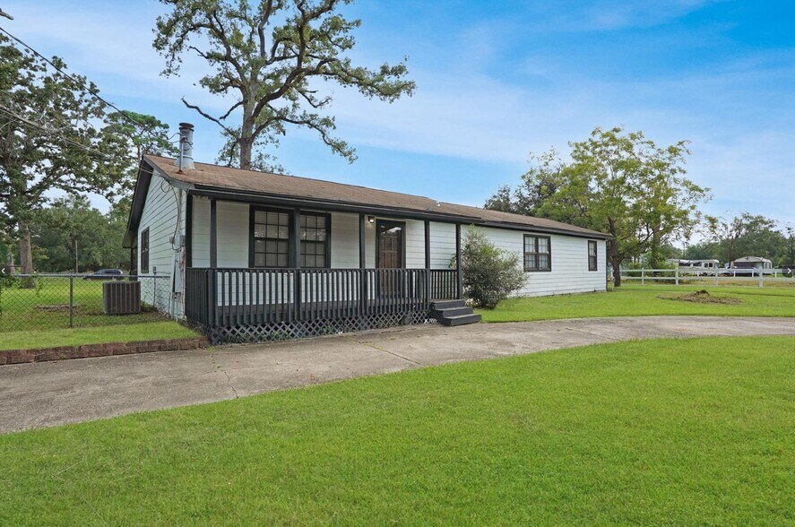 22855 E Martin Dr, Porter, TX à vendre - Photo de l’immeuble – Image 3 sur 27