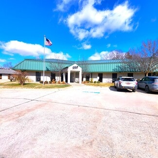 Plus de détails pour 817 NE 63rd St, Oklahoma City, OK - Bureau à vendre