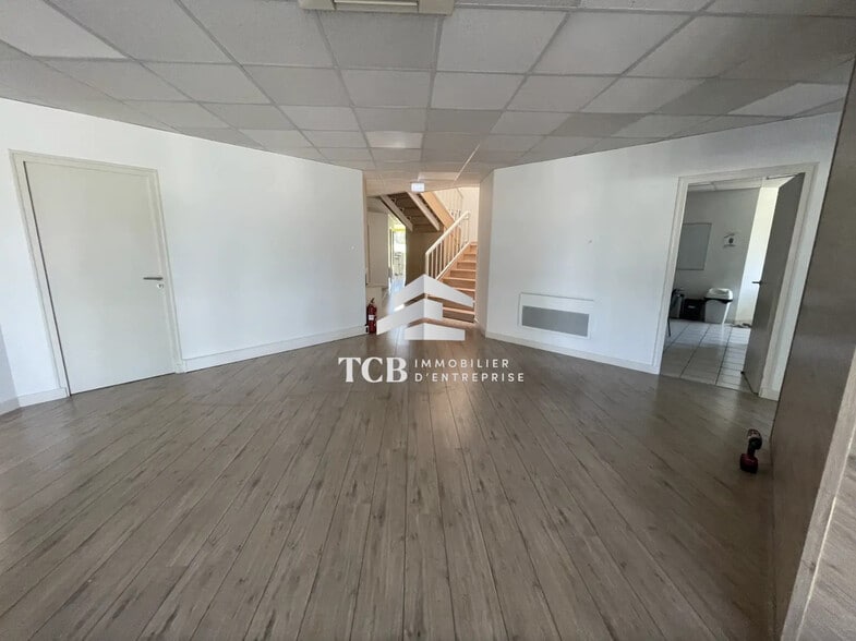 Bureau dans Carquefou à louer - Photo de l’immeuble – Image 1 sur 5