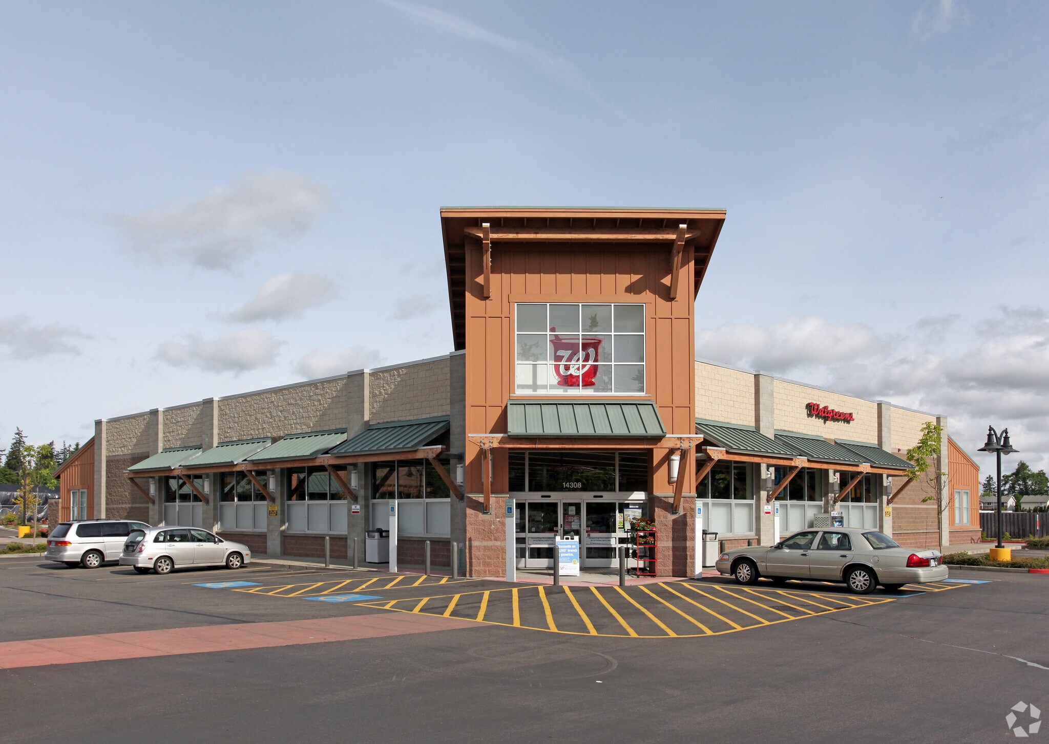 14308 Meridian Ave E, Puyallup, WA à louer Photo principale– Image 1 sur 5