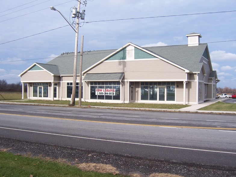 135 W Main St, Honeoye Falls, NY à louer - Photo de l’immeuble – Image 1 sur 6