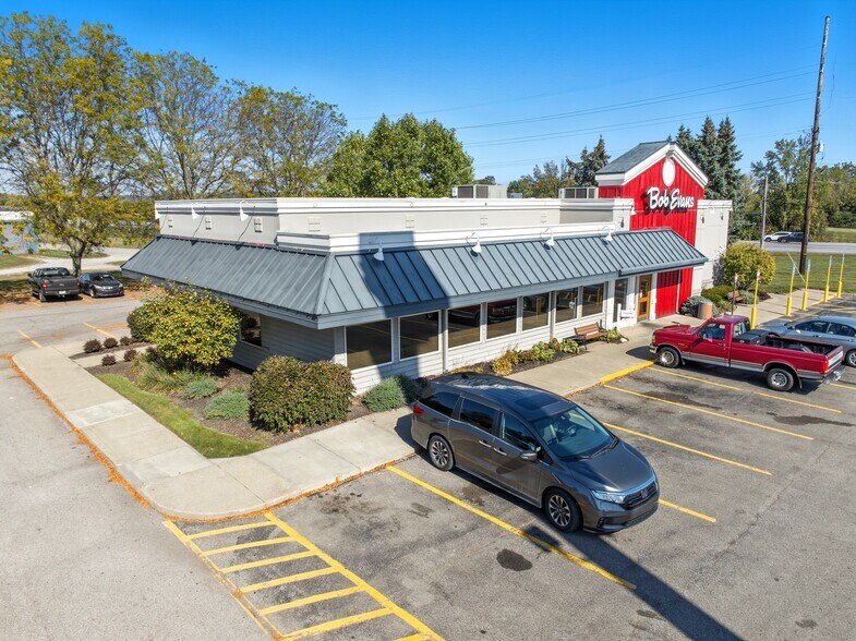1304 E Main St, Ashland, OH à vendre - Photo de l’immeuble – Image 2 sur 7