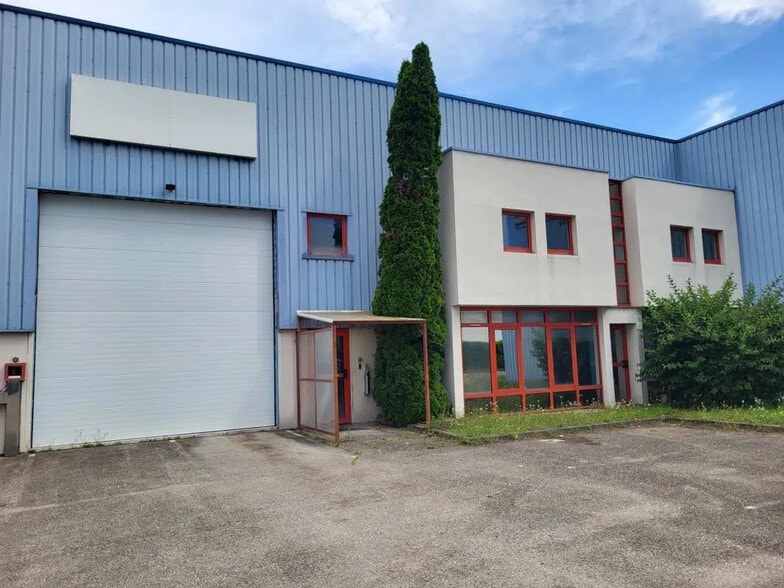 9 Rue Jean Rostand, Genas à louer - Photo de l’immeuble – Image 1 sur 7