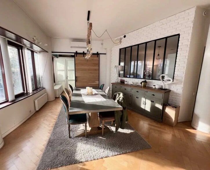 Bureau dans Charenton-le-Pont à vendre - Photo de l’immeuble – Image 2 sur 5