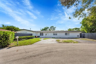 Plus de détails pour 10502 SW 77th Ct, Miami, FL - Logement à vendre
