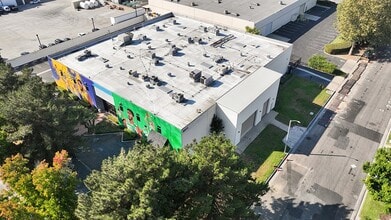 3501 W Garry Ave, Santa Ana, CA à louer Photo de l’immeuble– Image 2 sur 42