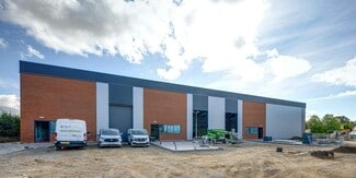 Plus de détails pour Old Tiffield Rd, Towcester - Local commercial, Industriel/Logistique à louer