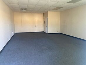 8844 Walker St, Cypress, CA à louer Photo intérieure– Image 2 sur 5