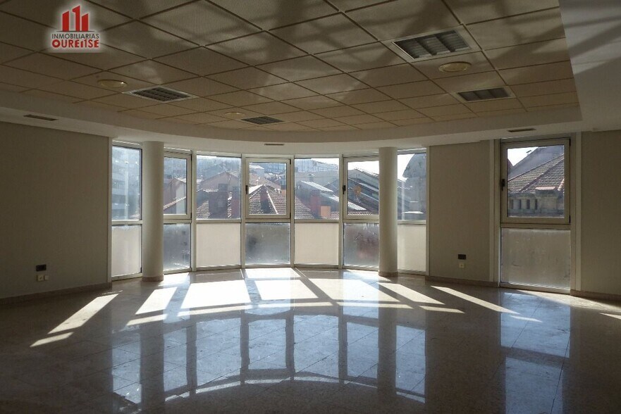 Bureau dans Ourense, Orense à louer - Photo de l’immeuble – Image 1 sur 9