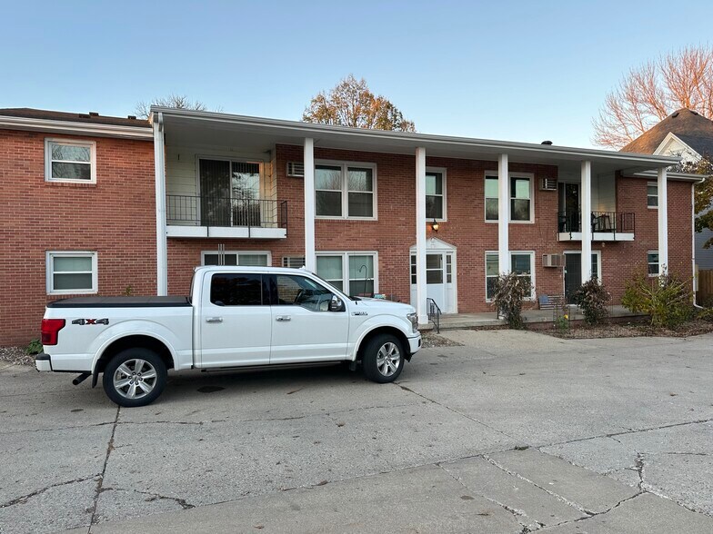 218 E 4th St, Spencer, IA à vendre - Photo de l’immeuble – Image 2 sur 6