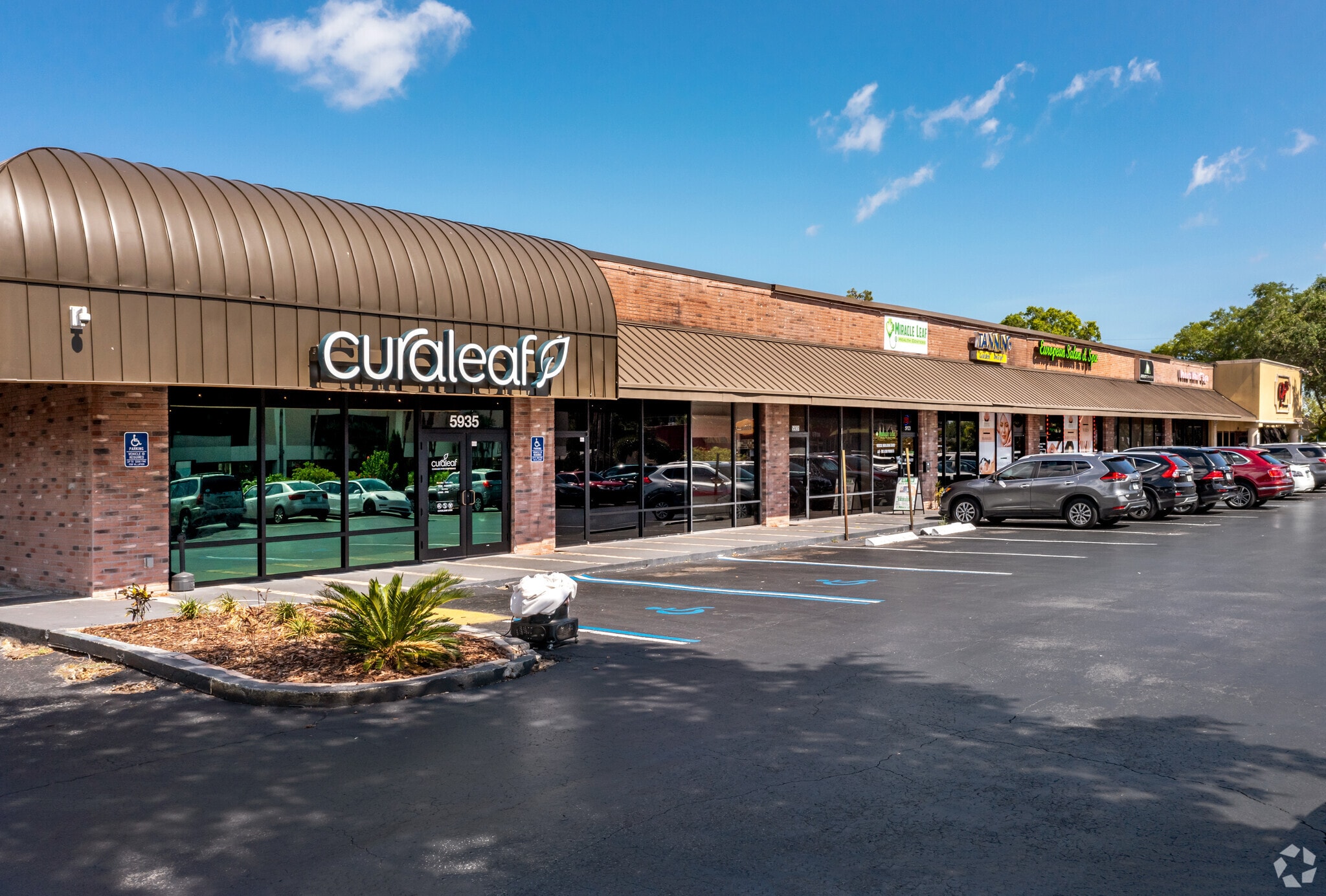 5921 4th St N, Saint Petersburg, FL à louer Photo principale– Image 1 sur 12