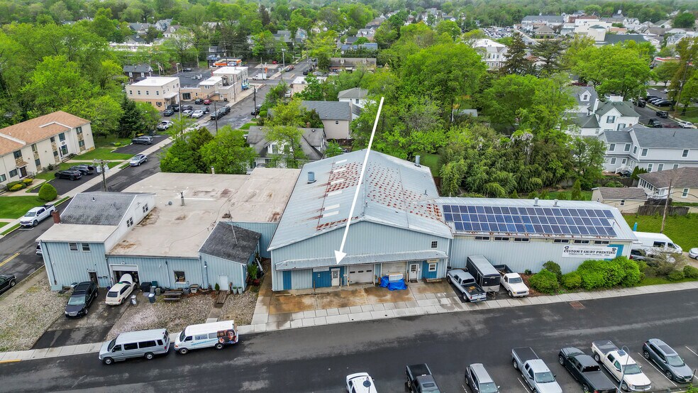 5 Mount Ln, Manasquan, NJ à vendre - Photo de l’immeuble – Image 2 sur 5