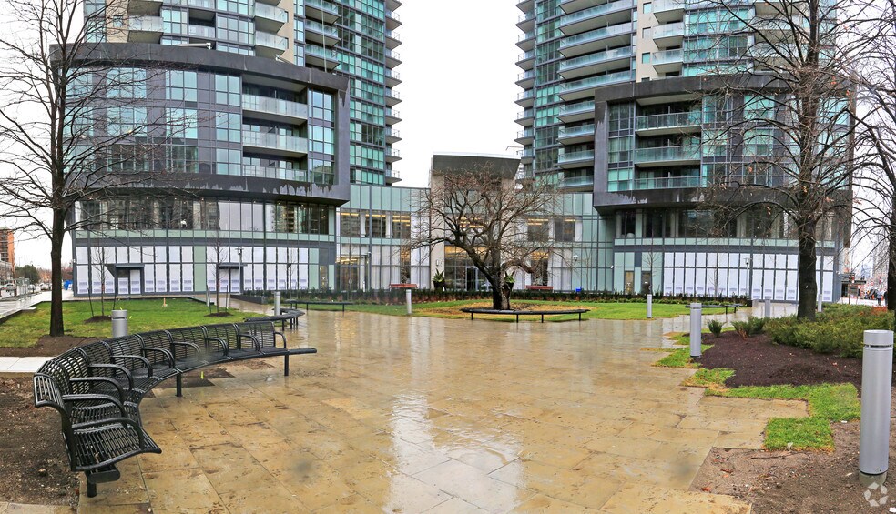 5168 Yonge St, Toronto, ON à louer - Photo de l’immeuble – Image 3 sur 9