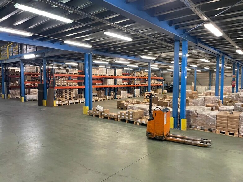 Local d'activités dans Villemomble à vendre - Photo principale – Image 3 sur 6