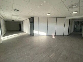 Plus de détails pour 8 Allée Des Palombes, Lognes - Bureau à louer