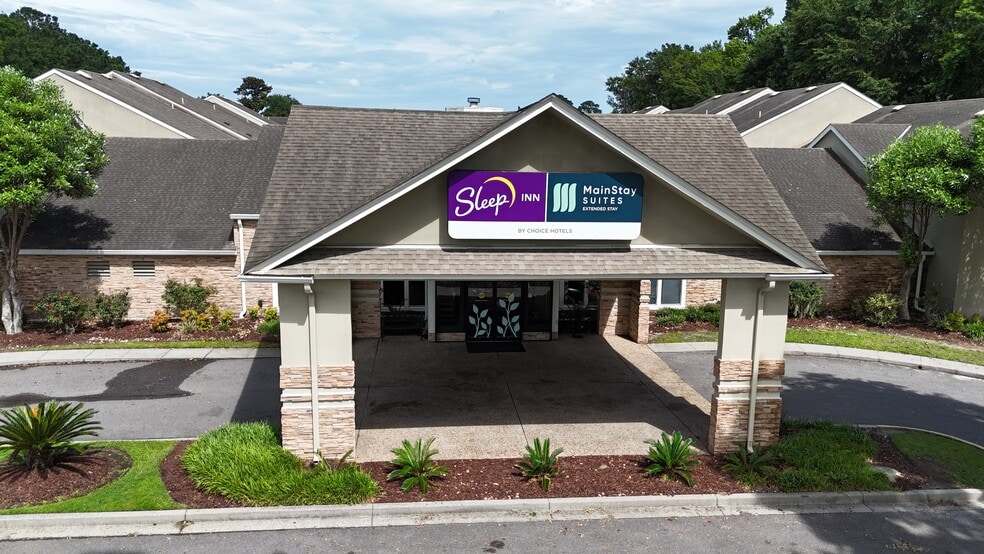 6800 Abercorn St, Savannah, GA à vendre - Photo de l’immeuble – Image 2 sur 17
