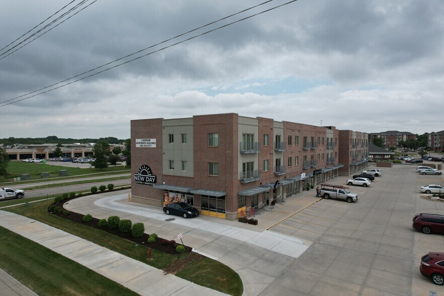7501 S 15th St, Lincoln, NE à louer - Photo de l’immeuble – Image 2 sur 5