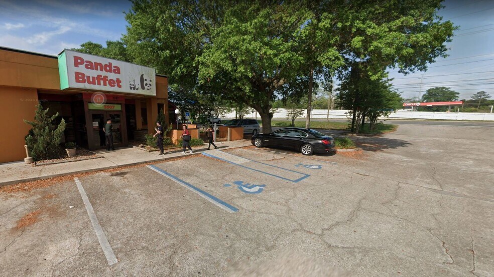 3507 Thomasville Rd, Tallahassee, FL à louer - Photo de l’immeuble – Image 3 sur 13