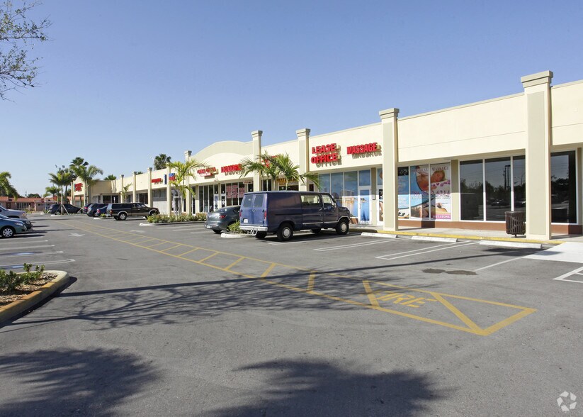 6500 W 4TH Ave, Hialeah, FL à louer - Photo de l’immeuble – Image 3 sur 6