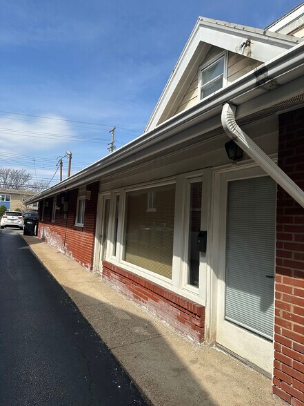 978 Perry Hwy, Pittsburgh, PA à vendre - Photo de l’immeuble – Image 3 sur 14