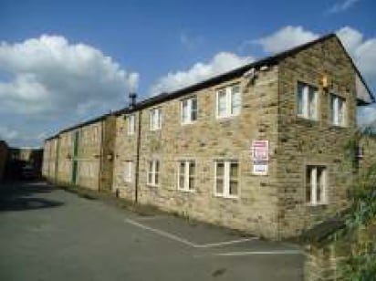 Wakefield Rd, Huddersfield à louer - Photo principale – Image 1 sur 3
