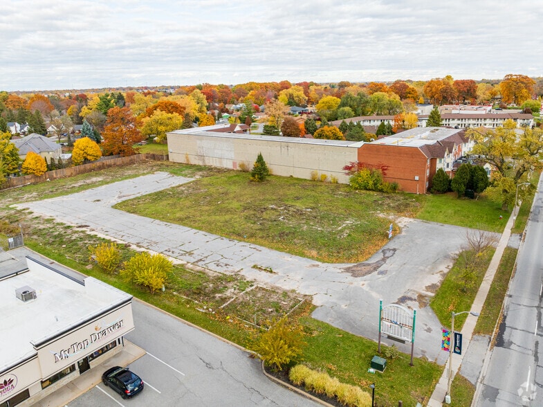 7797 Lundy's Ln, Niagara Falls, ON à vendre - Aérien – Image 3 sur 3