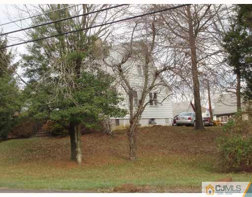 517 Spotswood Englishtown Rd, Monroe Township, NJ à vendre - Photo de l’immeuble – Image 3 sur 3