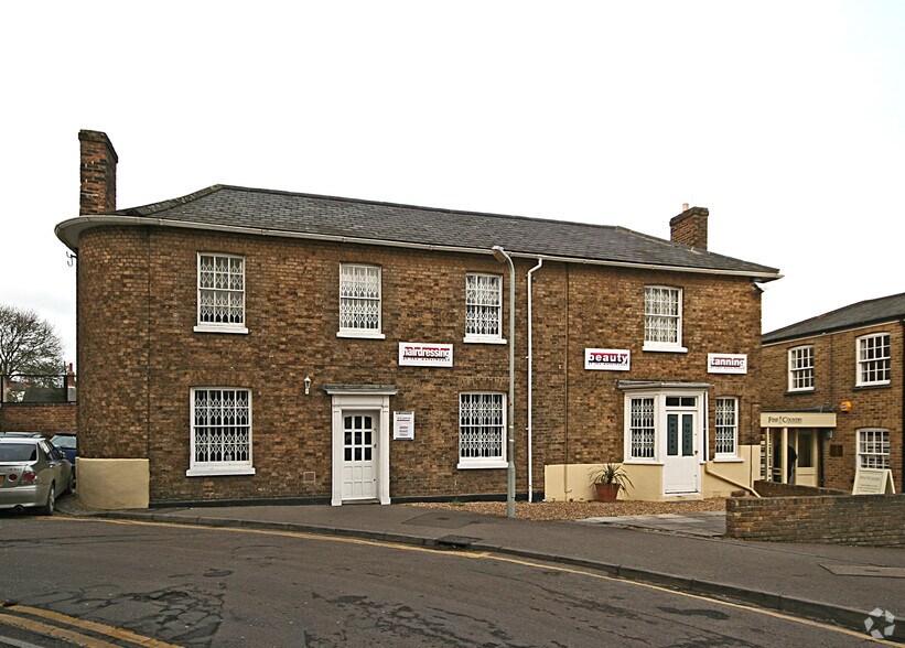 Water Ln, Bishop's Stortford à vendre - Photo de l’immeuble – Image 2 sur 15