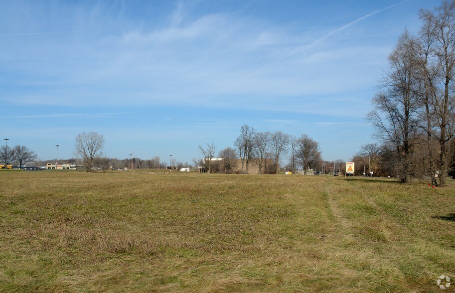 23XX S Bell School Rd, Cherry Valley, IL à vendre - Photo de l’immeuble – Image 2 sur 4