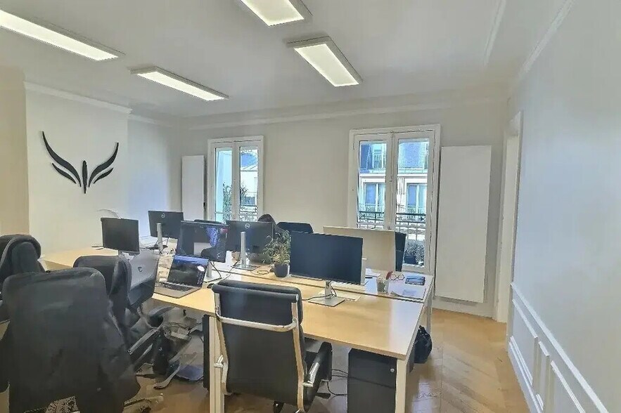 Bureau dans Paris à louer - Photo de l’immeuble – Image 1 sur 8