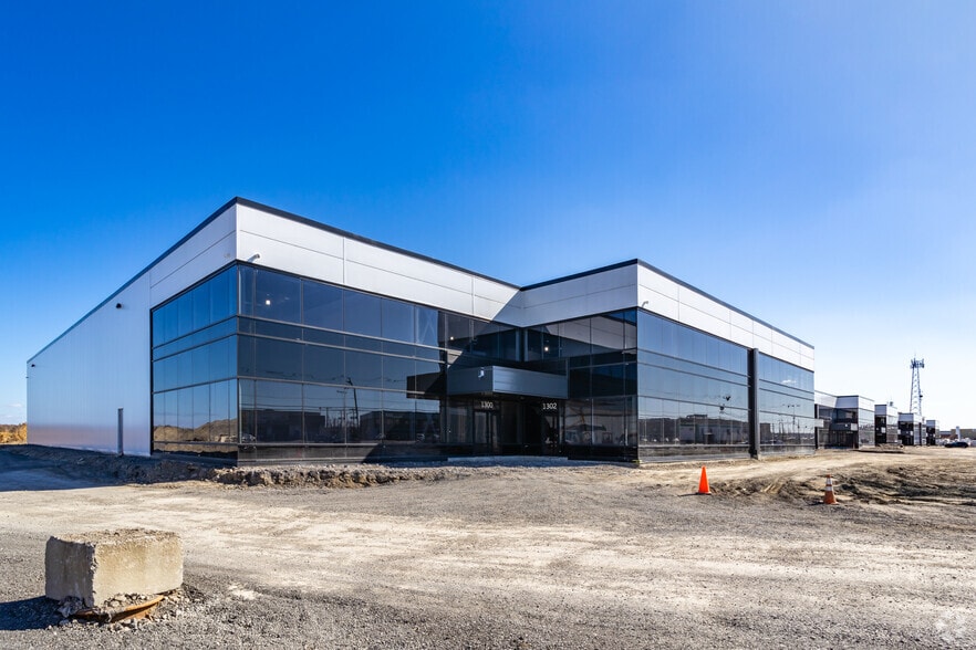1300-1334 Av De La Gare, Mascouche, QC à louer - Photo de l’immeuble – Image 2 sur 16