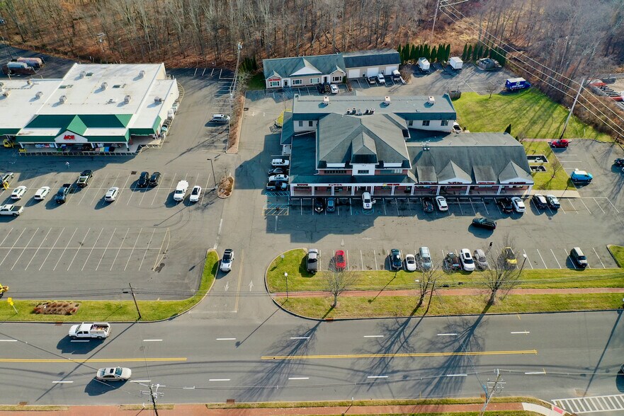 95 W Main St, Chester, NJ à louer - Photo de l’immeuble – Image 3 sur 11