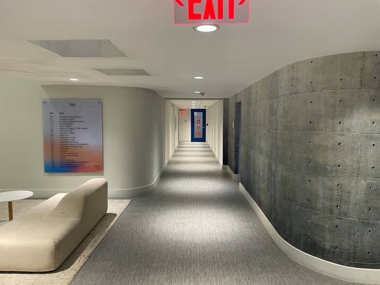 790 NW 107th Ave, Miami, FL à louer - Photo intérieure – Image 2 sur 11