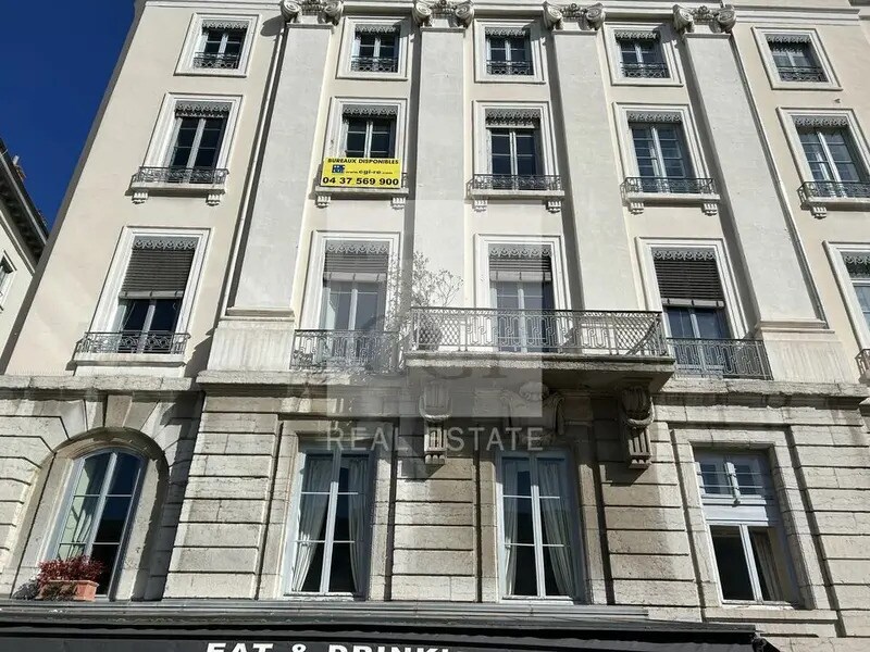 5 Place Antonin Poncet, Lyon à louer Photo de l’immeuble– Image 1 sur 11