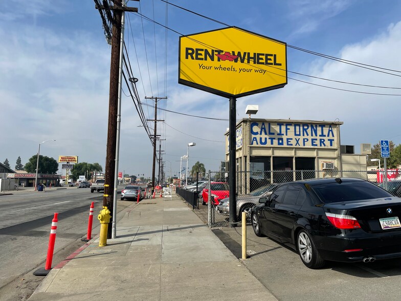 960 W Holt Blvd, Ontario, CA à vendre - Photo de l’immeuble – Image 2 sur 24