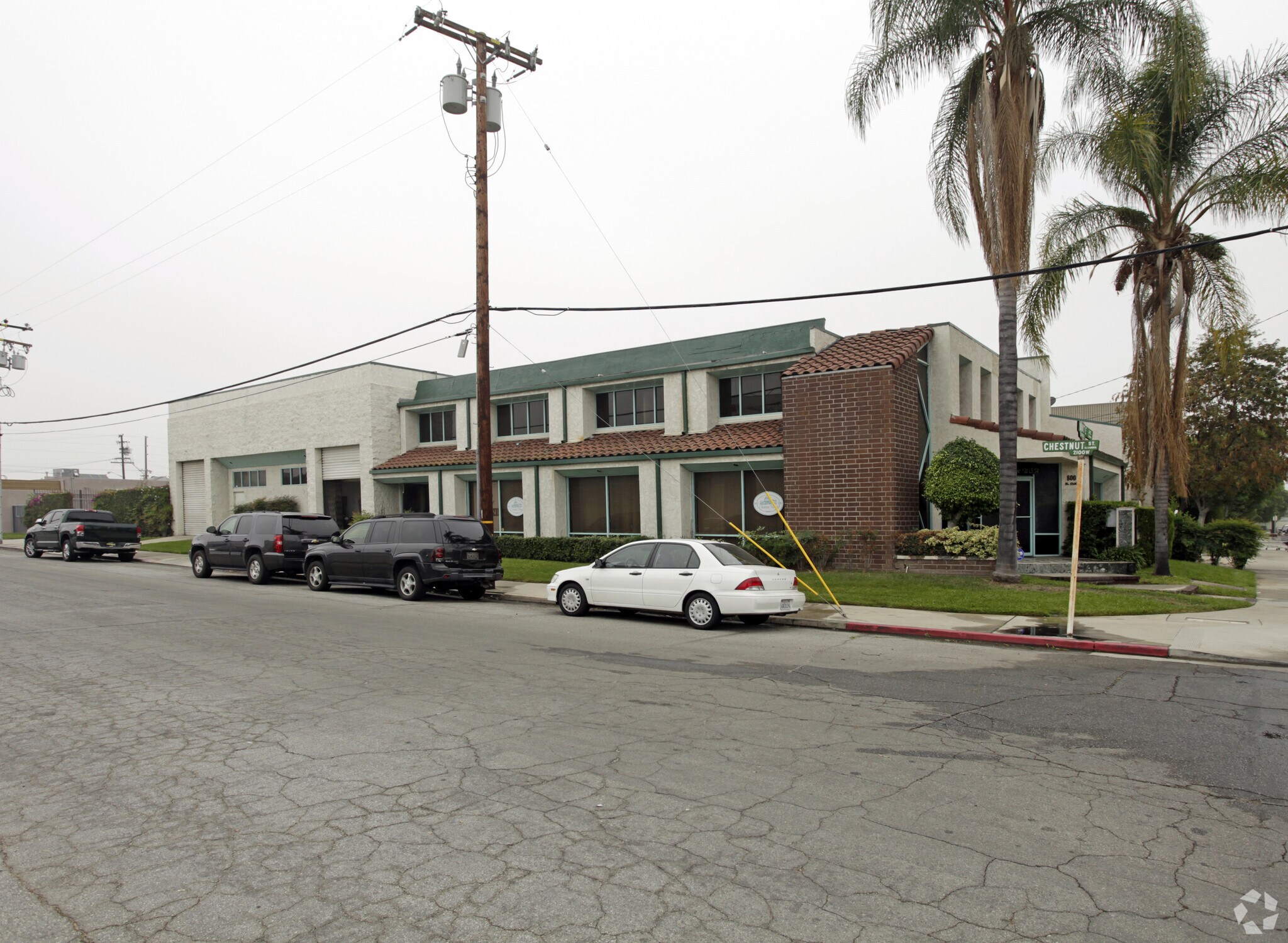 800 S Date Ave, Alhambra, CA à louer Photo principale– Image 1 sur 4