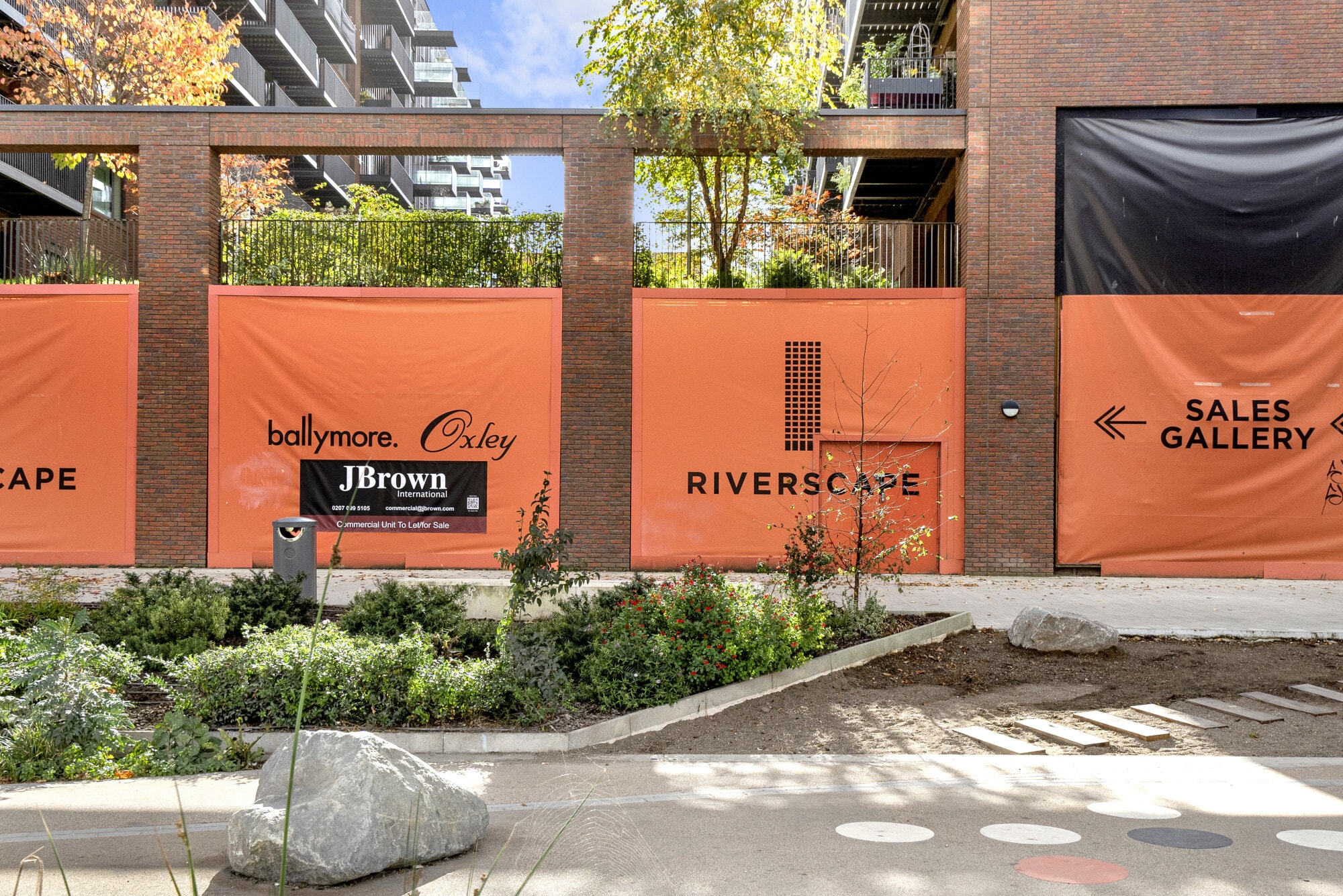 North Woolwich Rd, Londres à louer Photo de l’immeuble– Image 1 sur 3