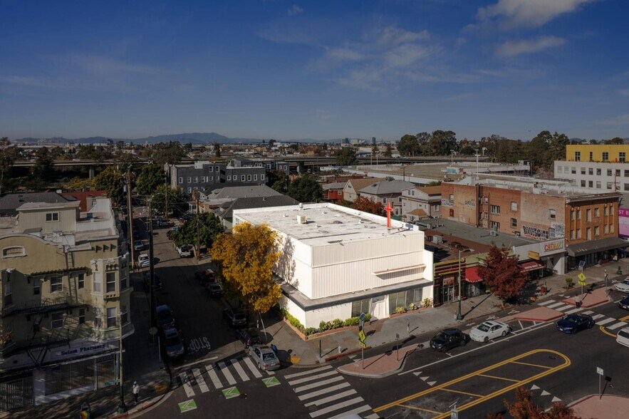 2505 Telegraph Ave, Oakland, CA à vendre - Photo de l’immeuble – Image 3 sur 8