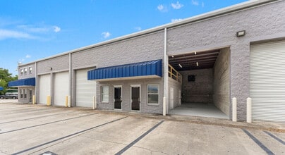 7949 Atlantic Blvd, Jacksonville, FL à louer Photo intérieure– Image 1 sur 8