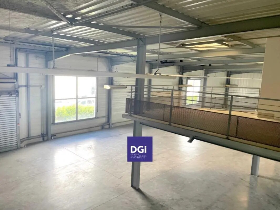 Local commercial dans Nîmes à vendre Photo de l’immeuble– Image 1 sur 4