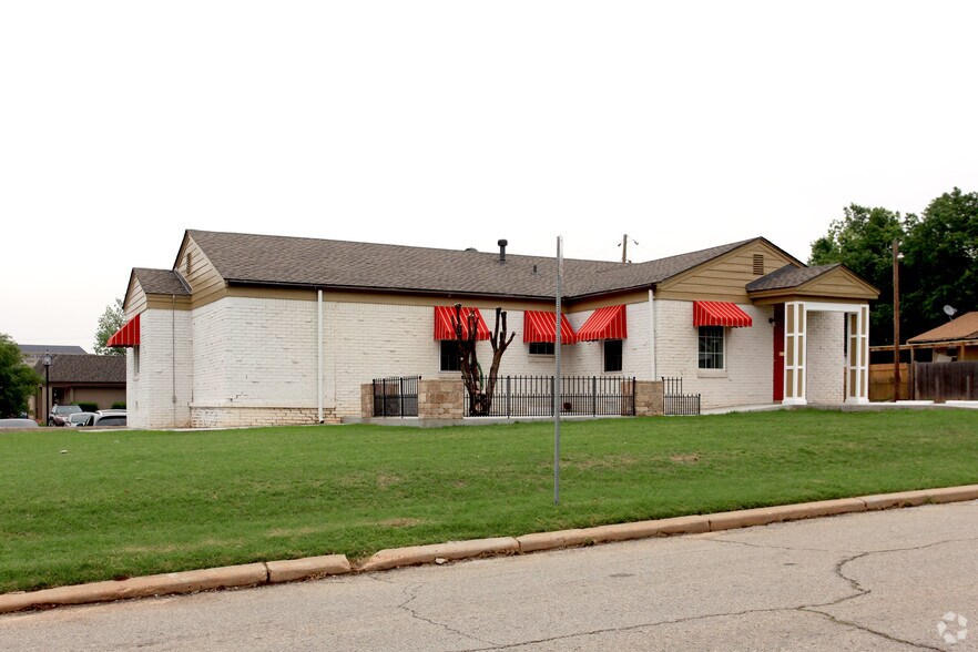 4800 N Classen Blvd, Oklahoma City, OK à louer - Photo de l’immeuble – Image 2 sur 3