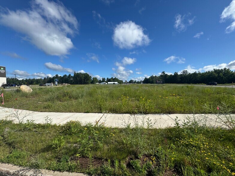 Lots on Navajo Street St, Rhinelander, WI à vendre - Photo de l’immeuble – Image 3 sur 13