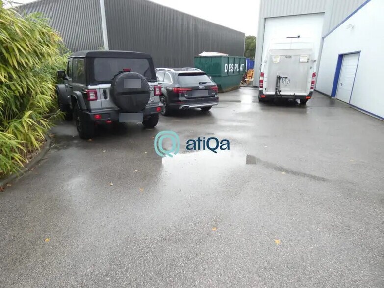 Local d’activités dans Châtenoy-en-Bresse à louer - Photo de l’immeuble – Image 2 sur 12