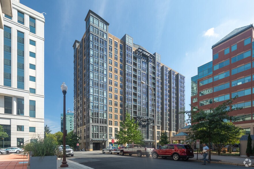 2009 14th St N, Arlington, VA à louer - Photo principale – Image 1 sur 88