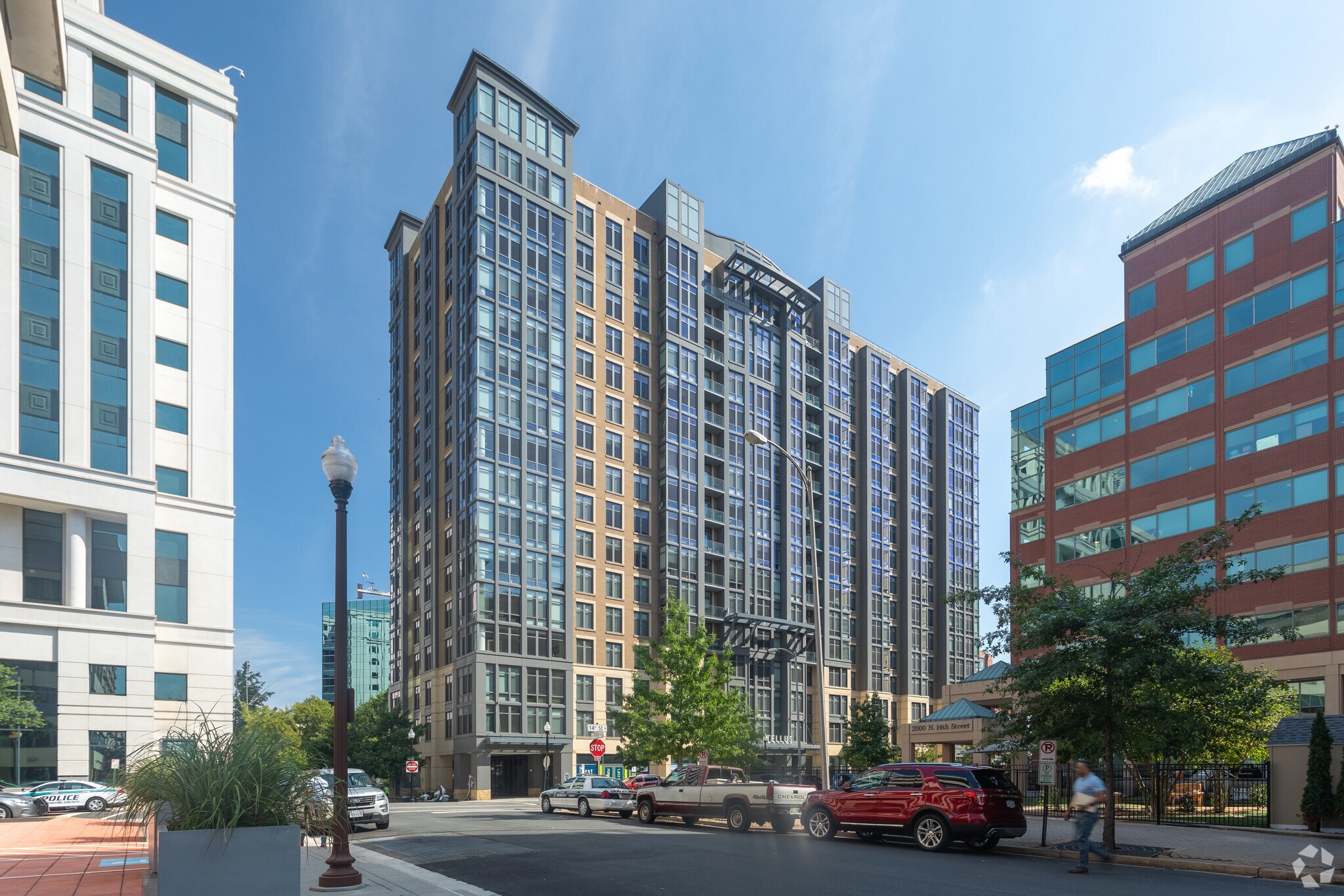 2009 14th St N, Arlington, VA à louer Photo principale– Image 1 sur 89