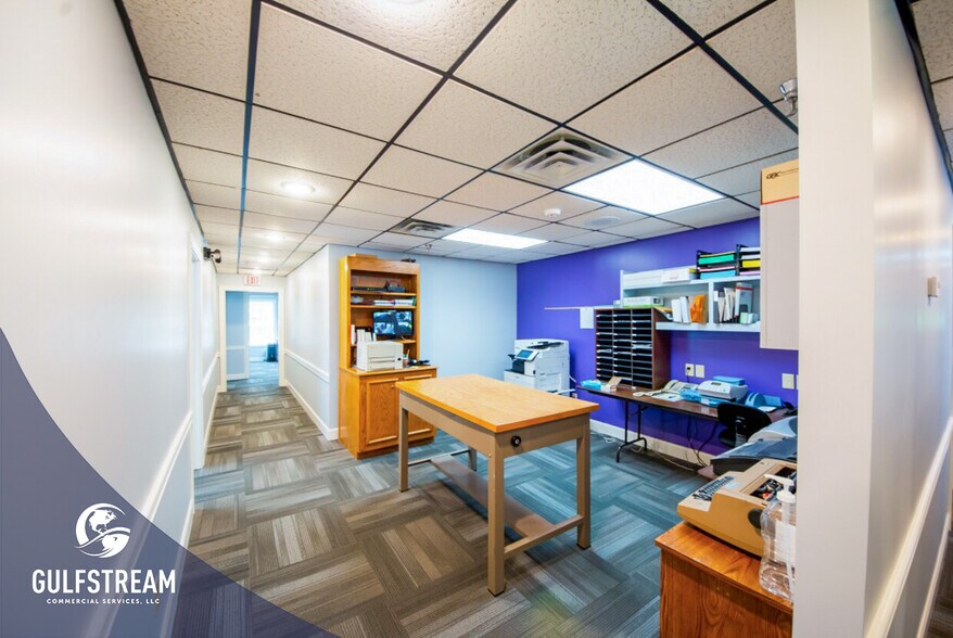 3001 Taylor Springs Dr, Louisville, KY à louer - Photo de l’immeuble – Image 2 sur 25