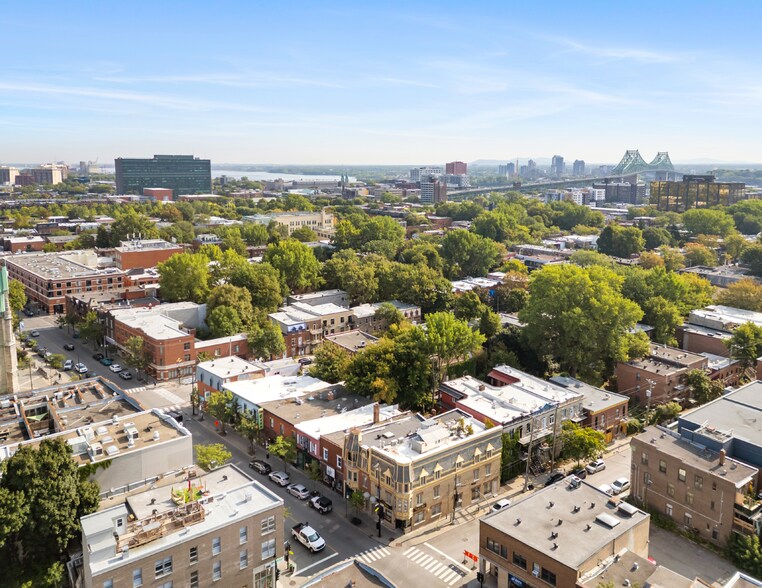1376-1382 Ontario Rue E, Montréal, QC à louer - Photo de l’immeuble – Image 2 sur 6