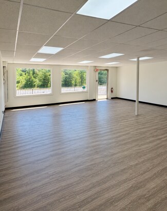 Plus de détails pour 7300 Beulah St, Alexandria, VA - Local commercial à louer
