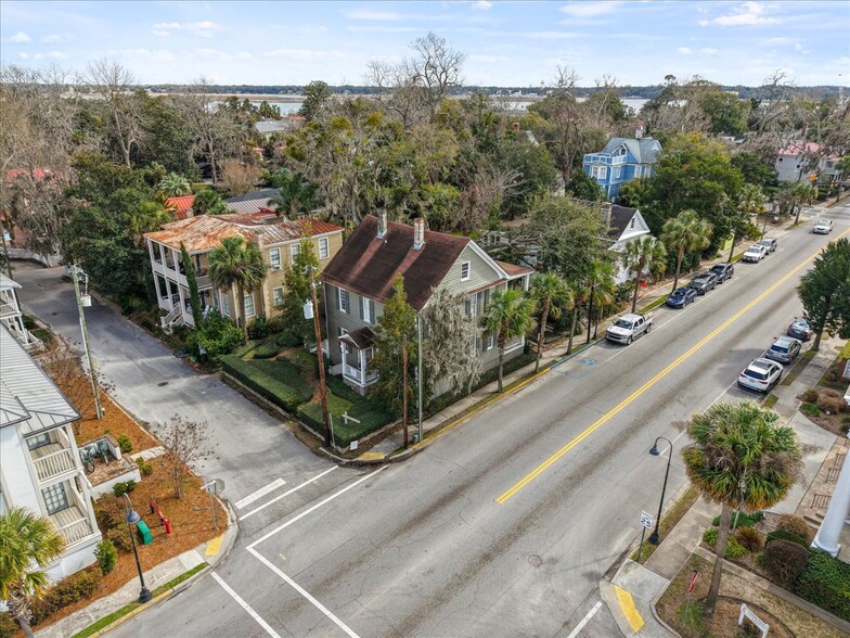 409 Carteret St, Beaufort, SC à vendre - Photo de l’immeuble – Image 3 sur 45