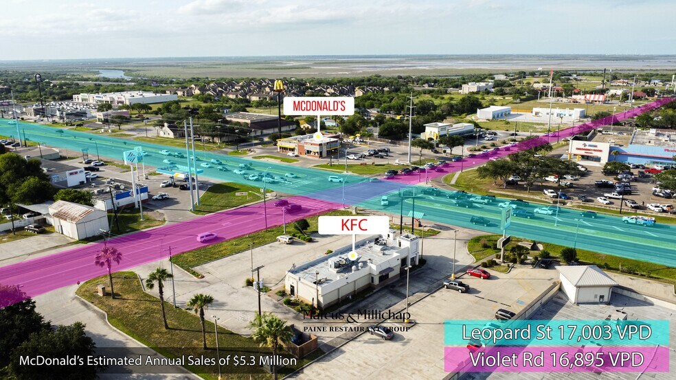 11153 Leopard St, Corpus Christi, TX à louer - Photo de l’immeuble – Image 2 sur 5